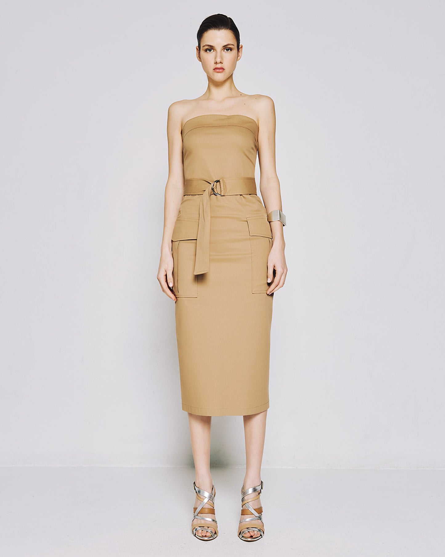Strapless dress with pockets