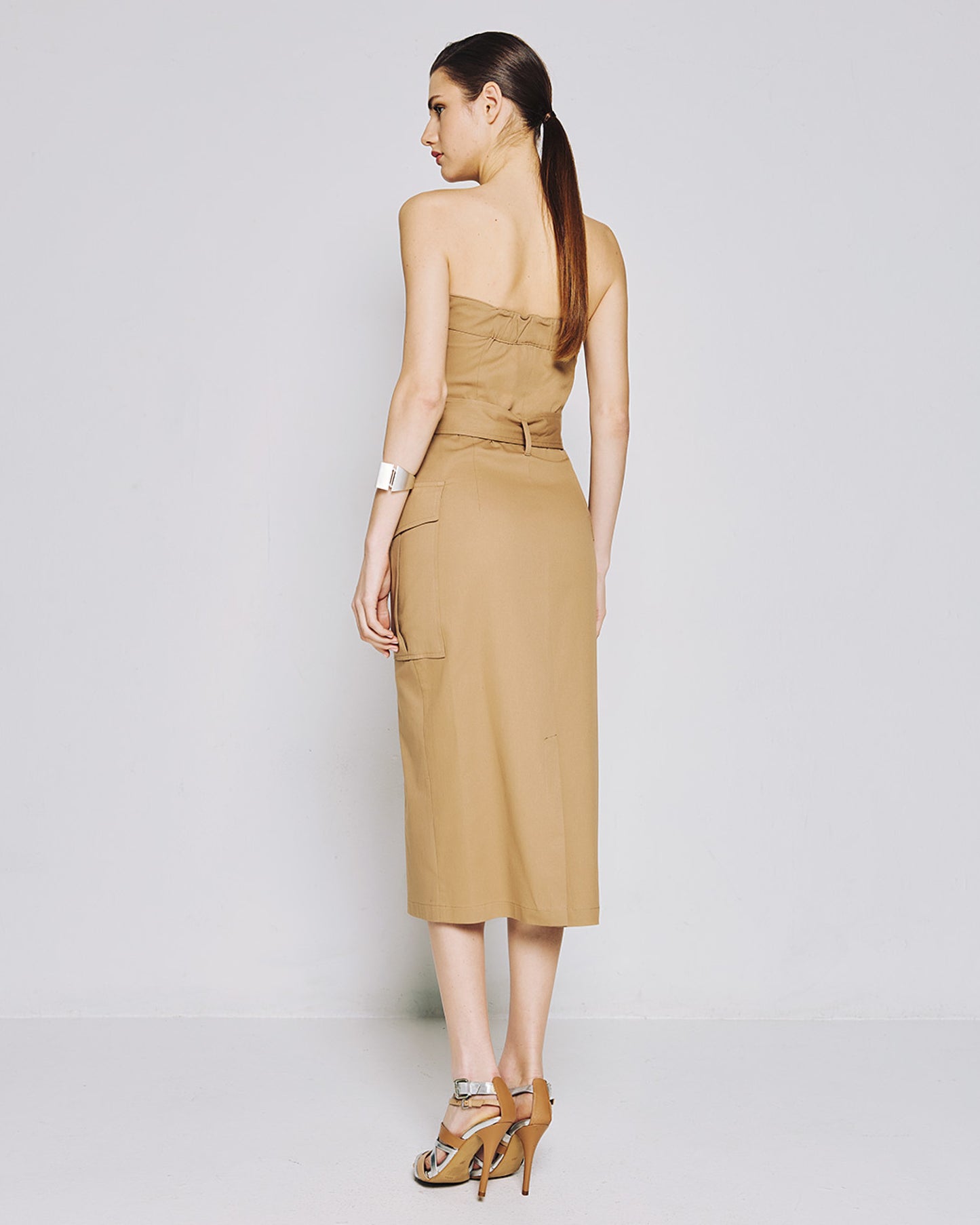 Strapless dress with pockets