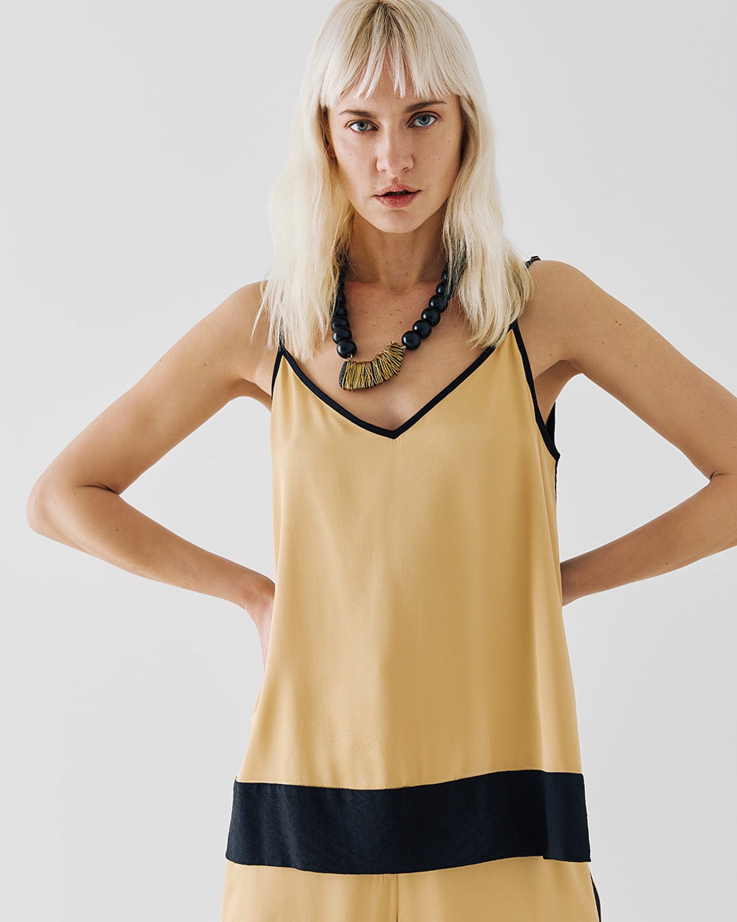 Two-toned top