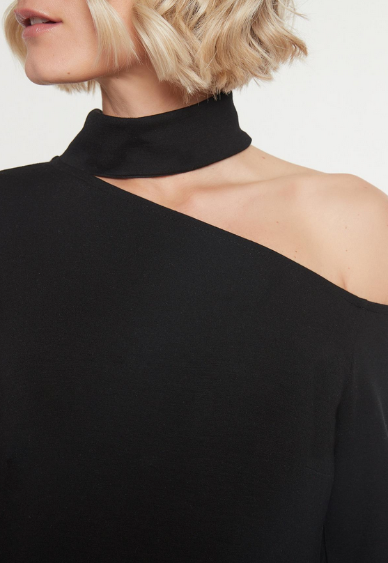 dress shoulder cut out