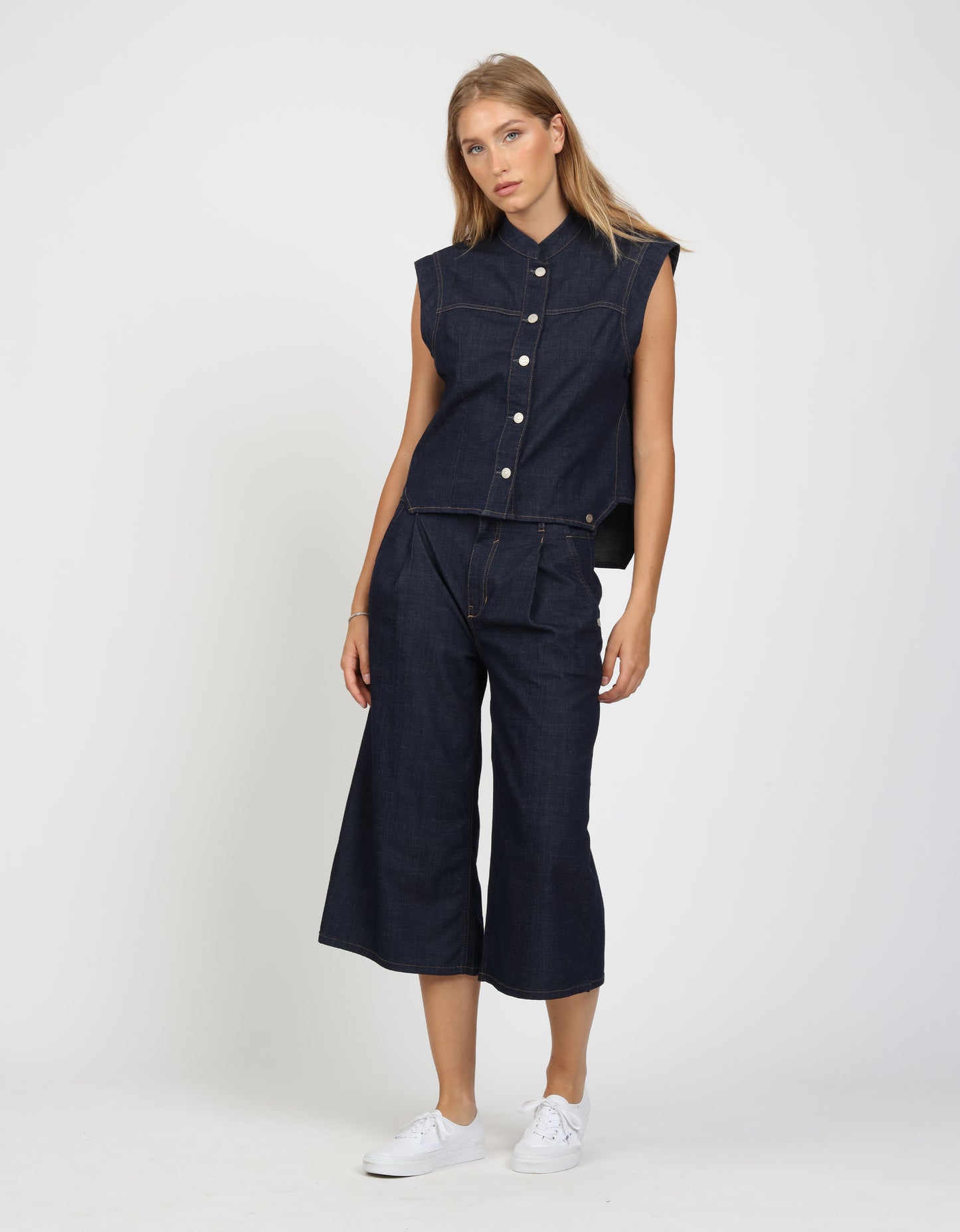 94LARA VEST - relaxed fit