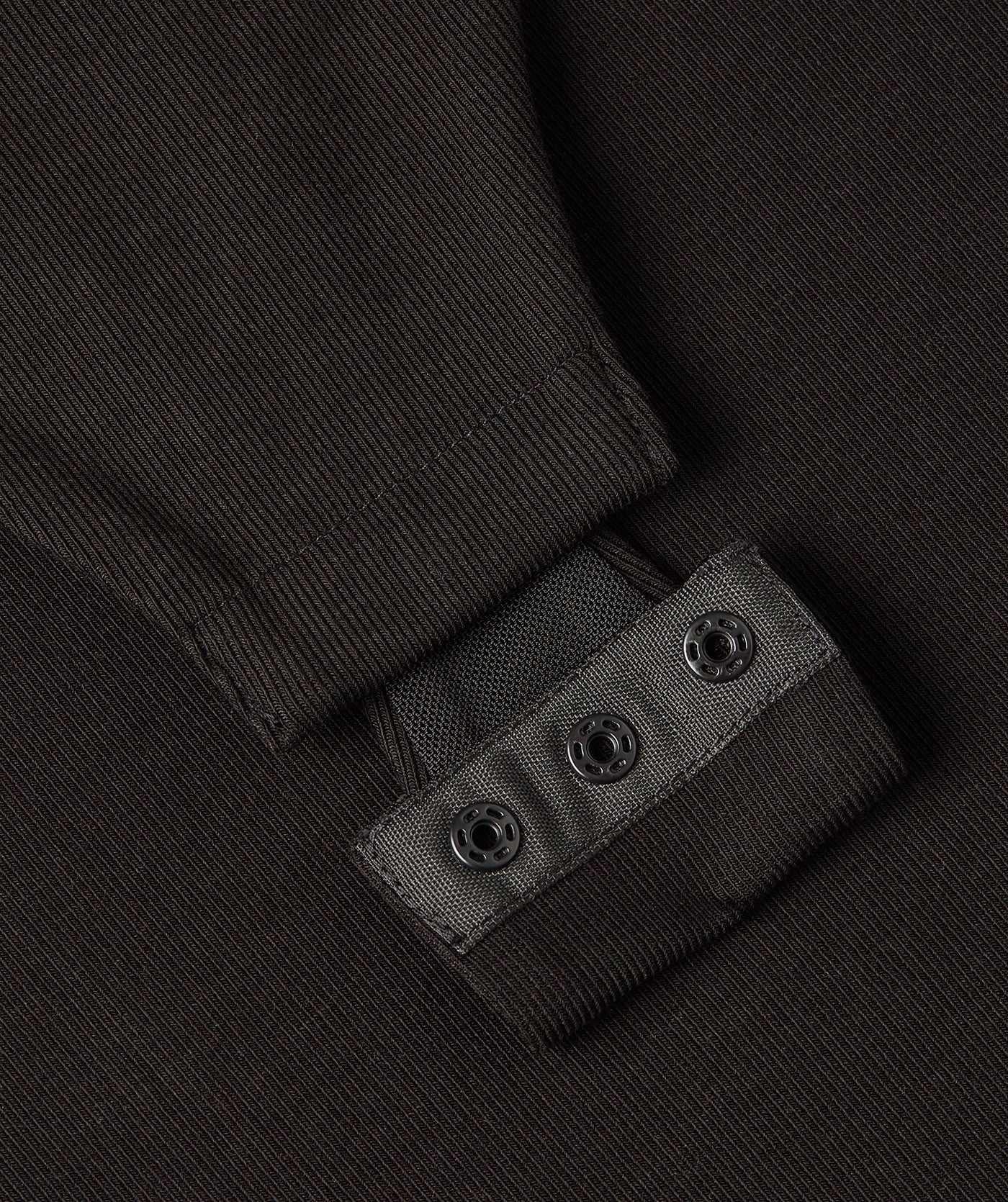 YVE Slim-Fit Body