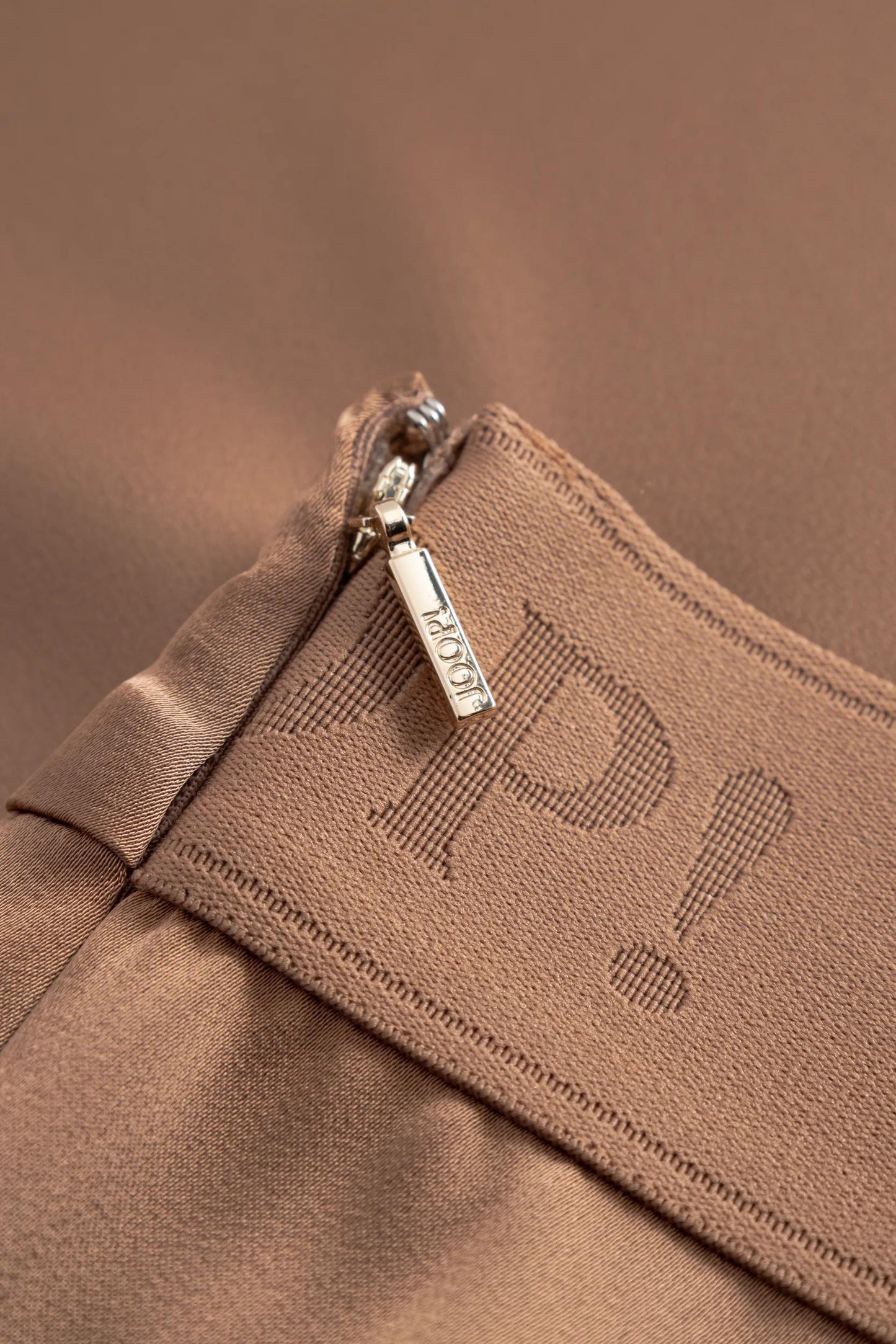 262P58Philine2 10100325