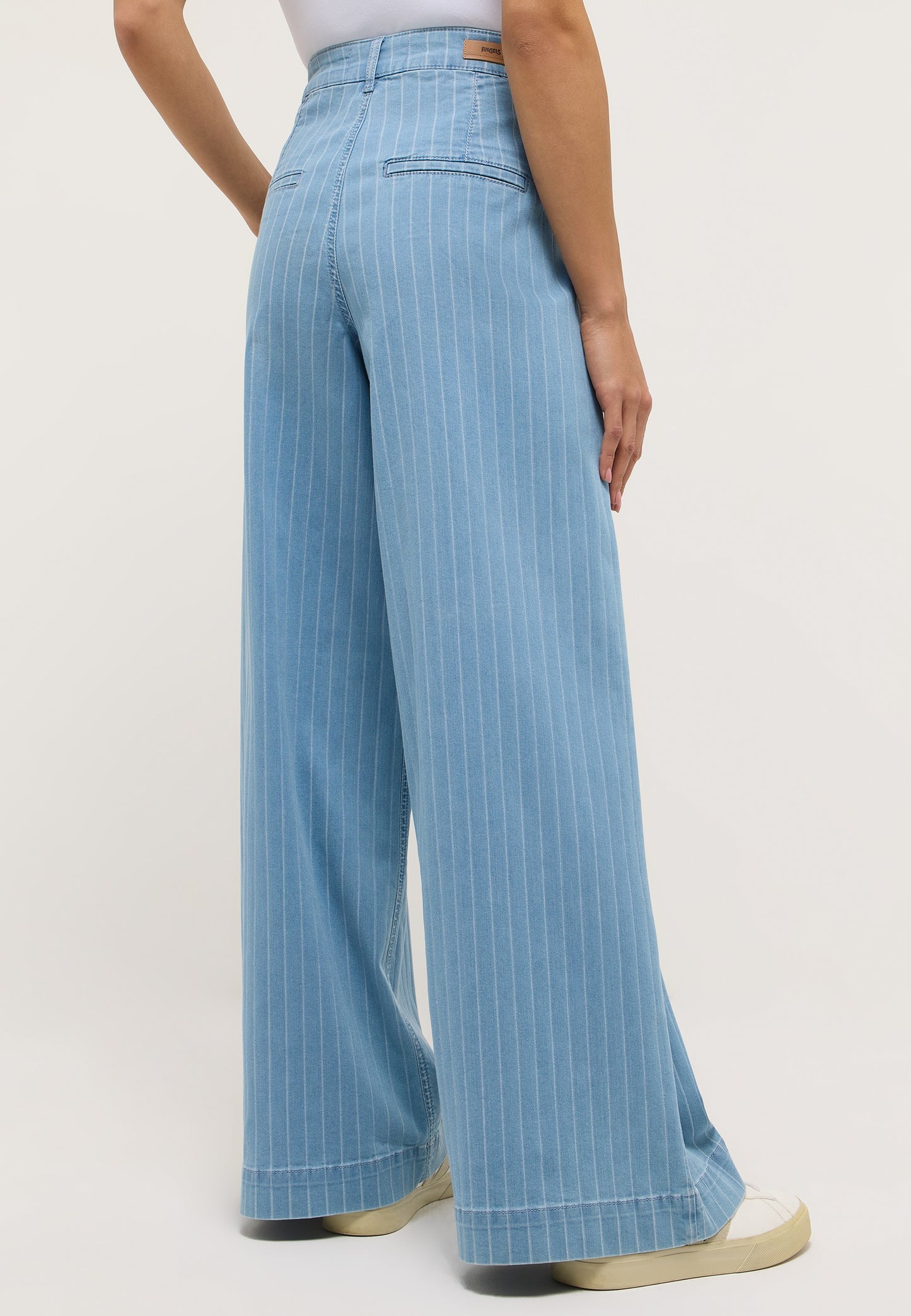 2252301-35 LIVA CHIC