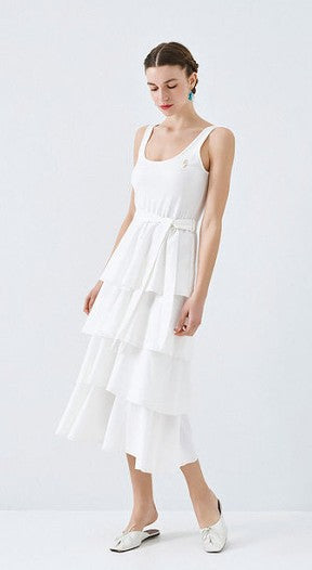 Sleeveless midi dress with ruffles