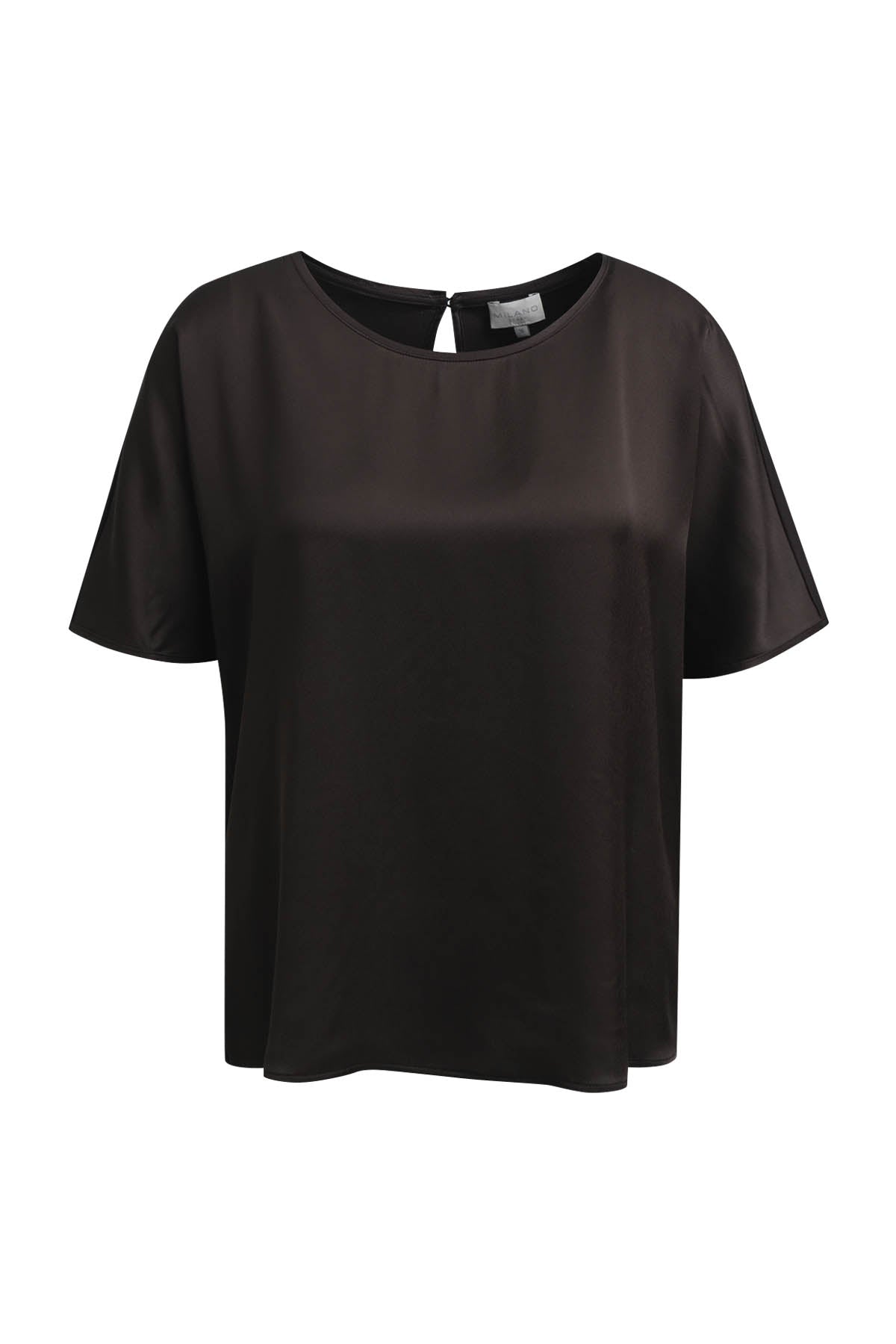 roundneck shirt with oversized shoulder and cut and sewn sleeve