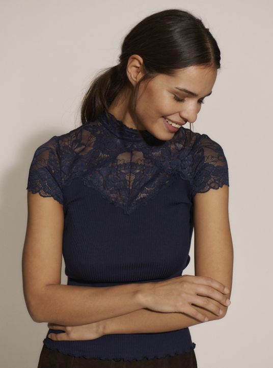 RWBeatha Silk Capsleeve Lace T-shir