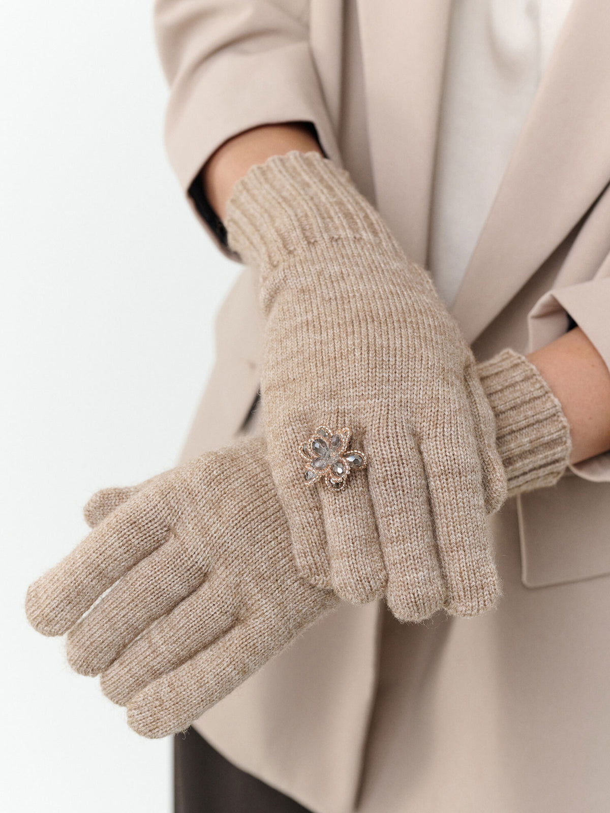 Polyester Handbekleidung Strickhandschuhe mit aufgenähter Ring-Applikation